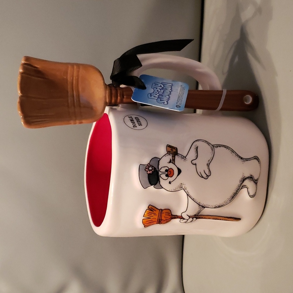Rae Dunn “Frosty the Snowman" artisan collection with a snow shovel spoon NWT